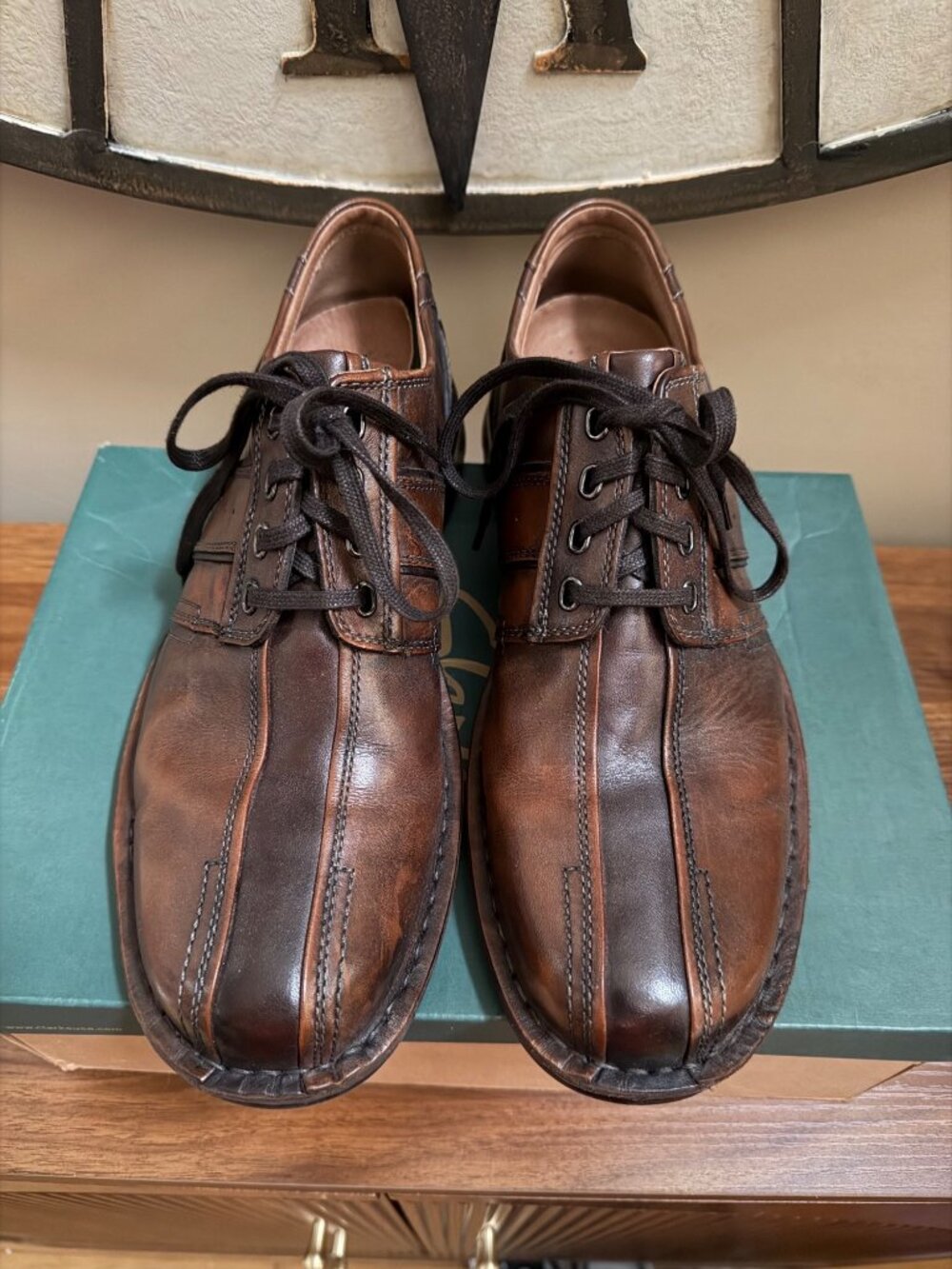 Clarks Touareg Mens Brown Leather Oxford Shoes Size 11M With Original Box
